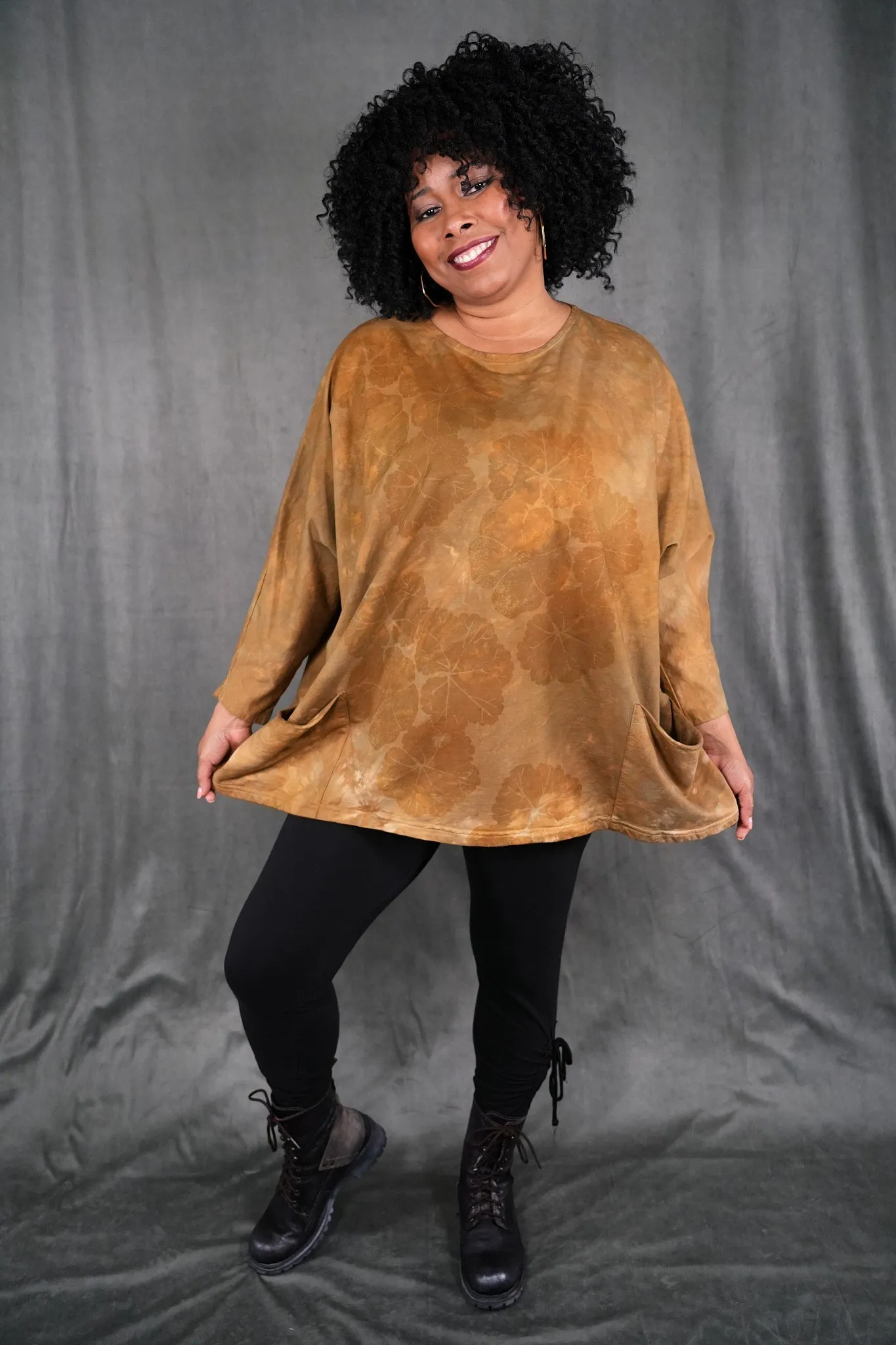 2319HD Writers Pocket Sweatshirt Geranium Gold