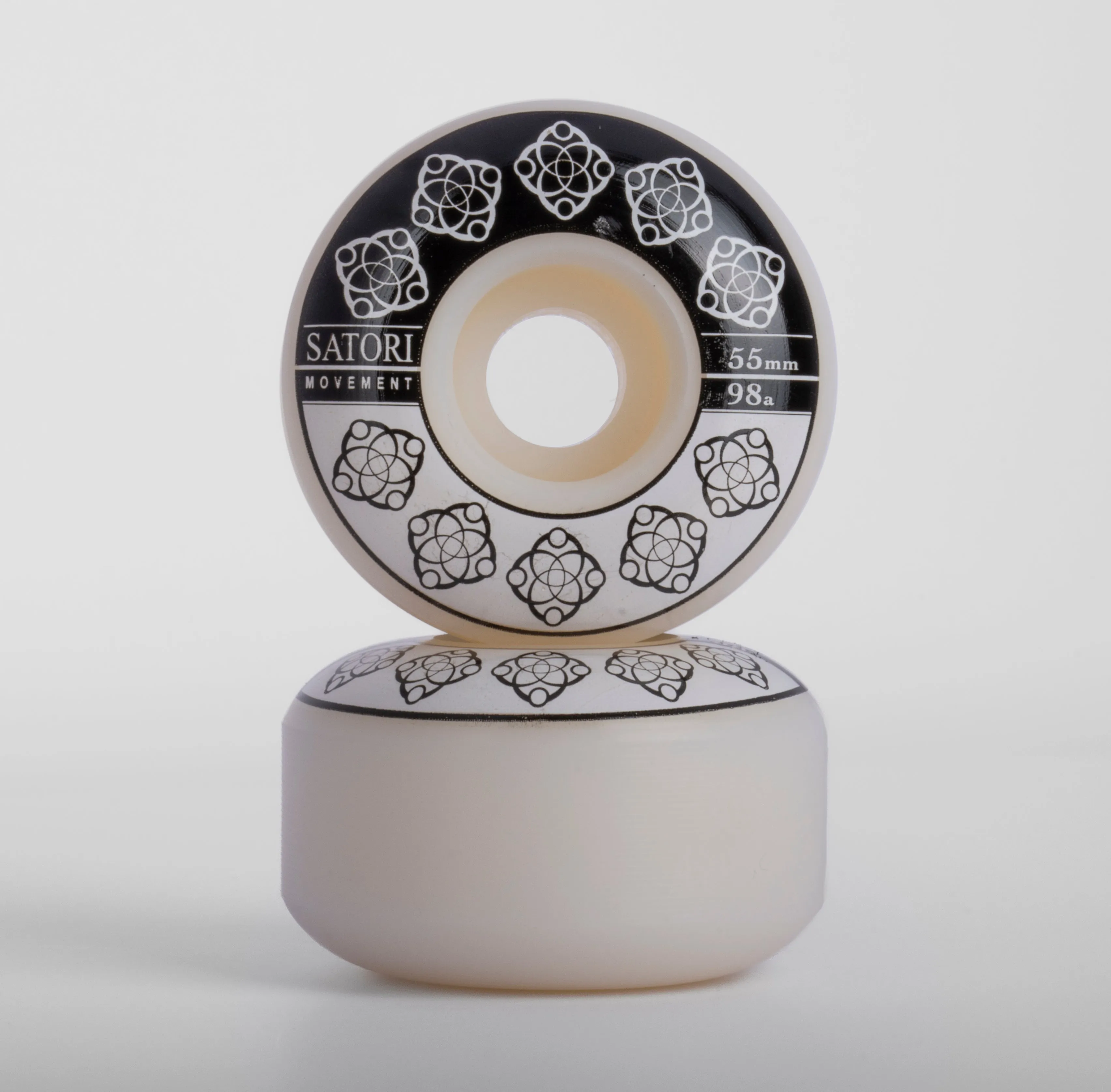 55mm Two-Tone Link Skate Wheels (98a Classic)