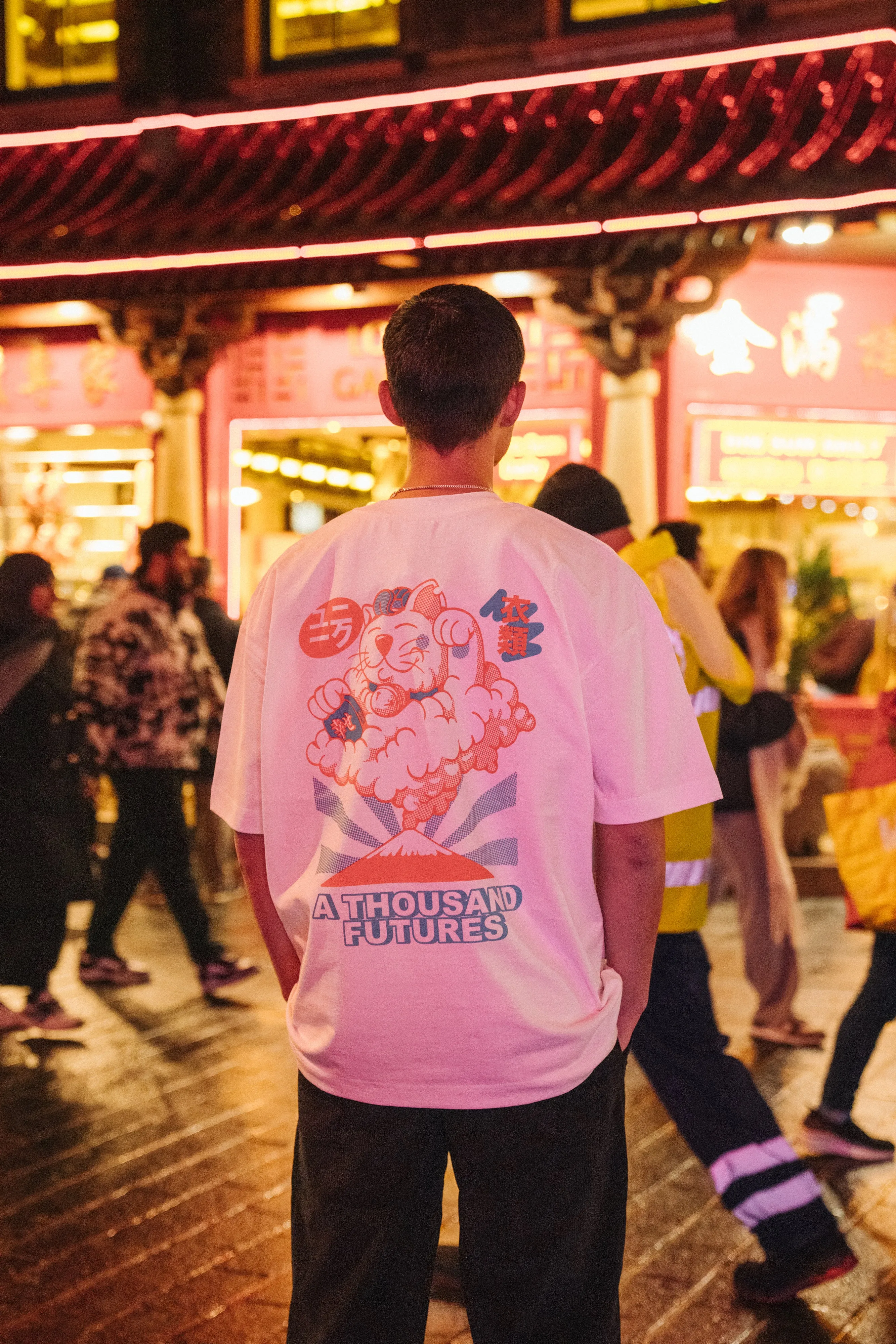 A Thousand Futures 'Lucky Cat' Tee - Vintage White