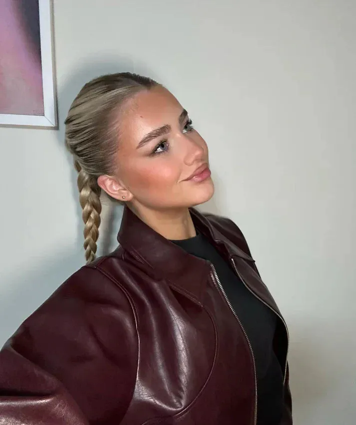 Anna - classic burgundy jacket