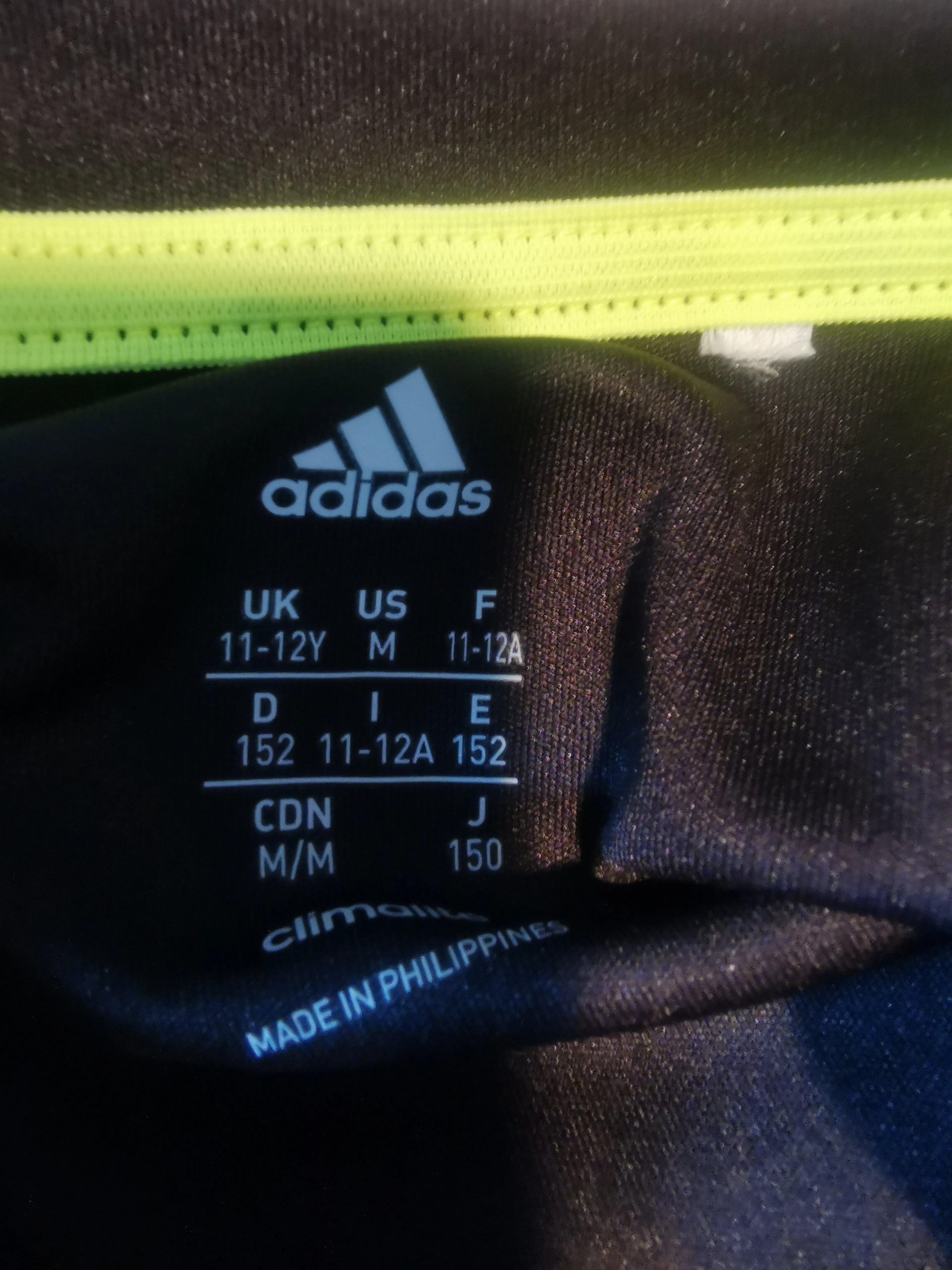 BOY SIZE MEDIUM (11/12 YEARS) - ADIDAS, Athletic Top EUC B3