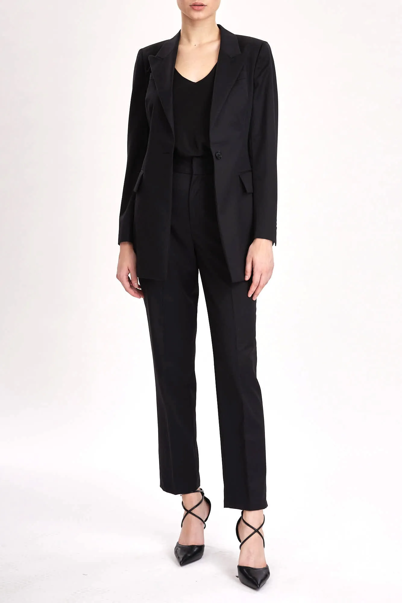 Broxbourne Jacket - Single breasted fitted jacket in black wool