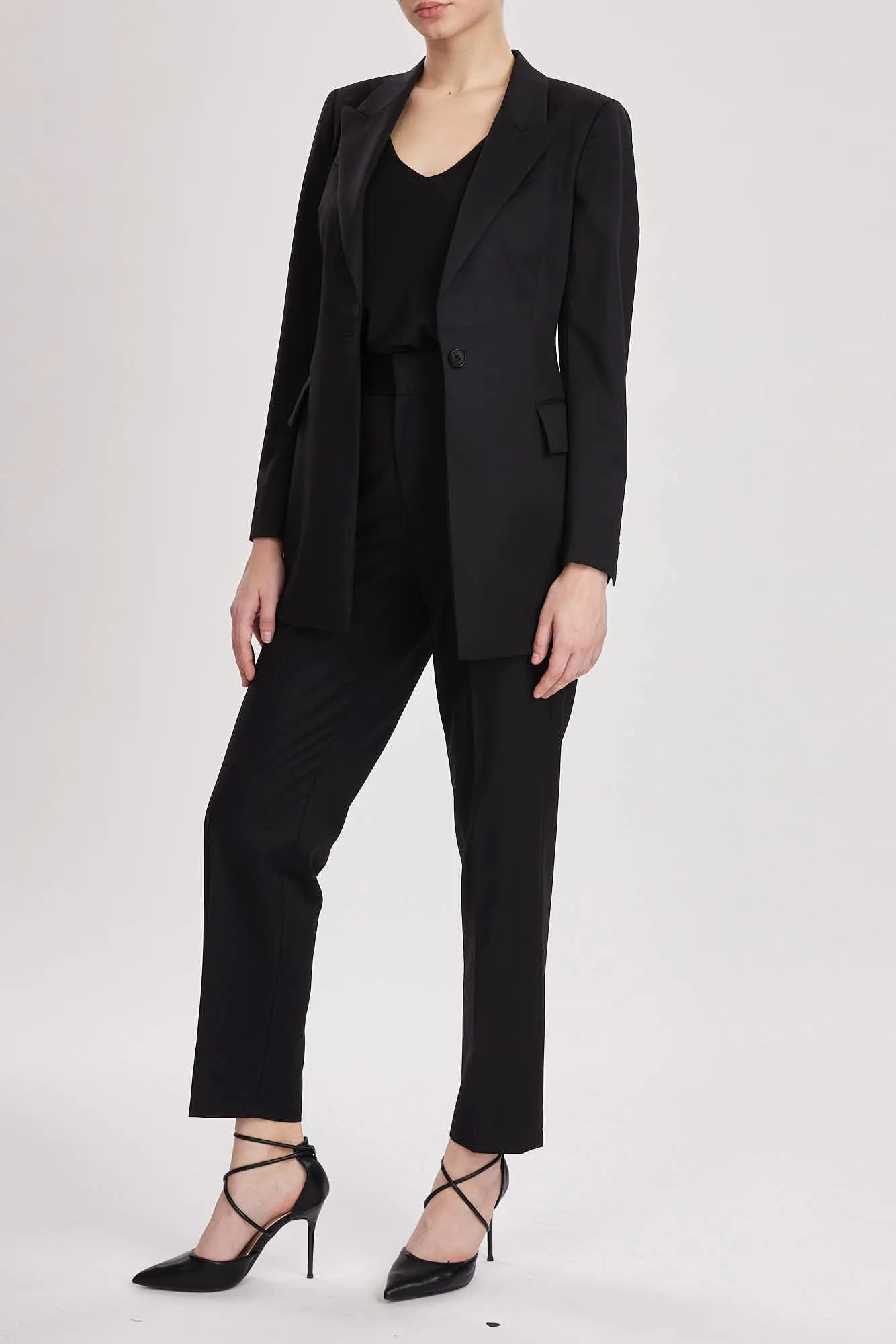 Broxbourne Jacket - Single breasted fitted jacket in black wool
