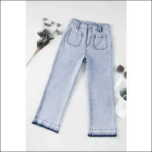 Chic Raw Hem Jeans: Because Flirting with Fashion is Always in Style! 😉✨