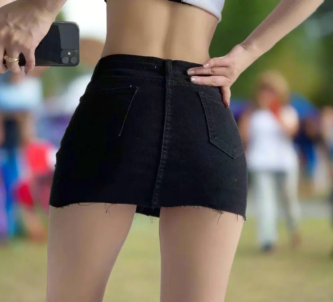 Chrissy - Skirt