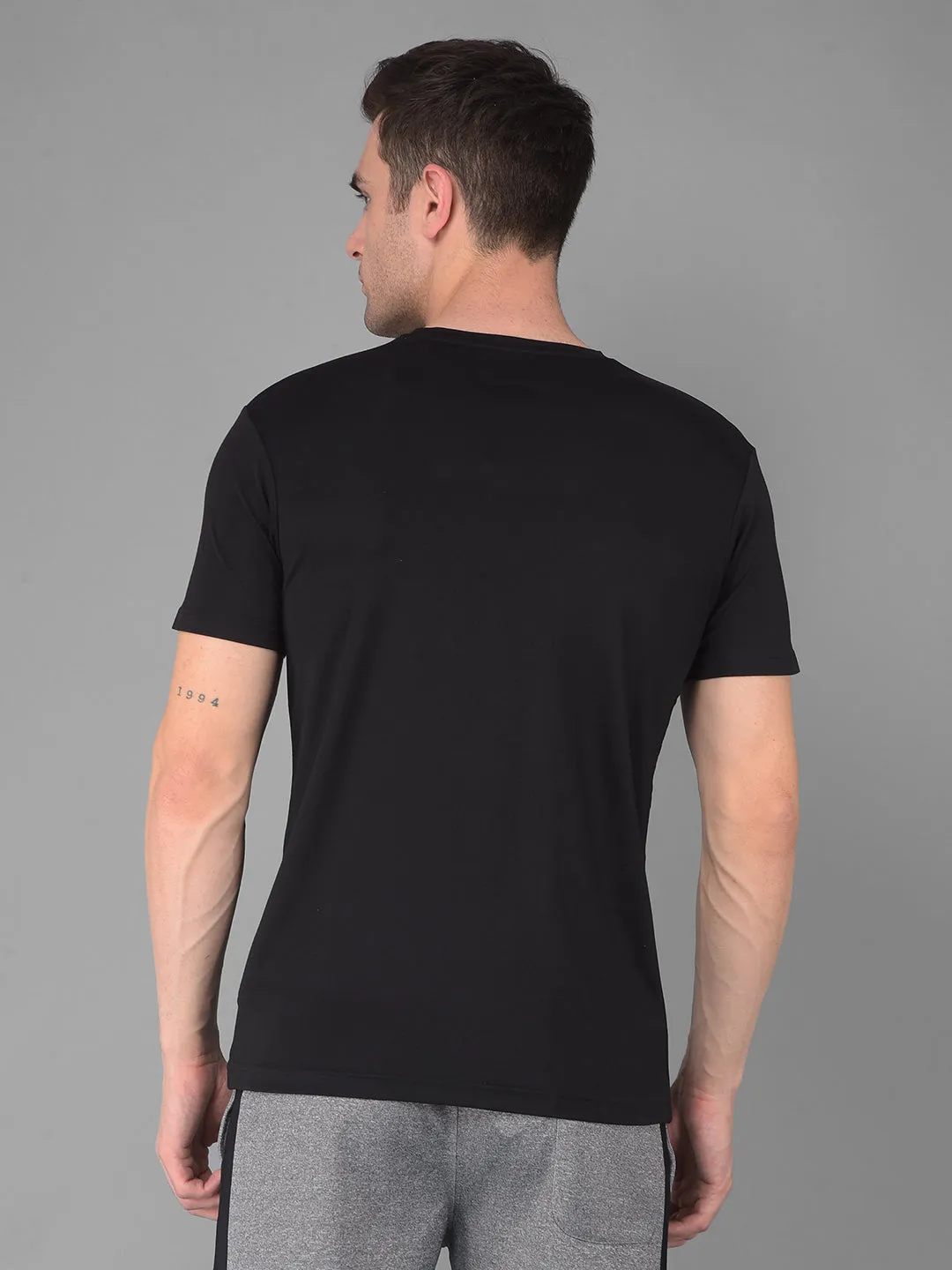 COBB BLACK PRINTED ROUND NECK T-SHIRT