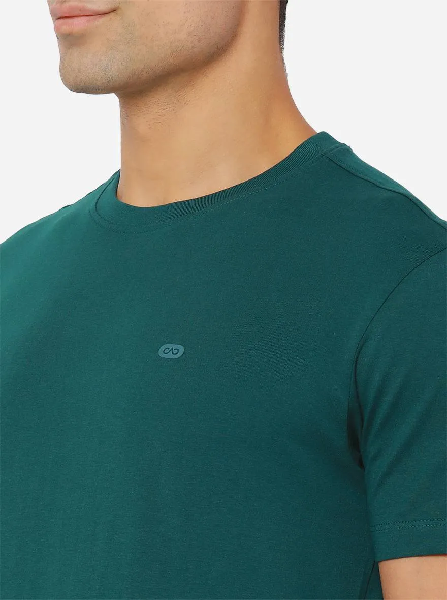 Dark Green Solid Slim Fit T-Shirt | JadeBlue