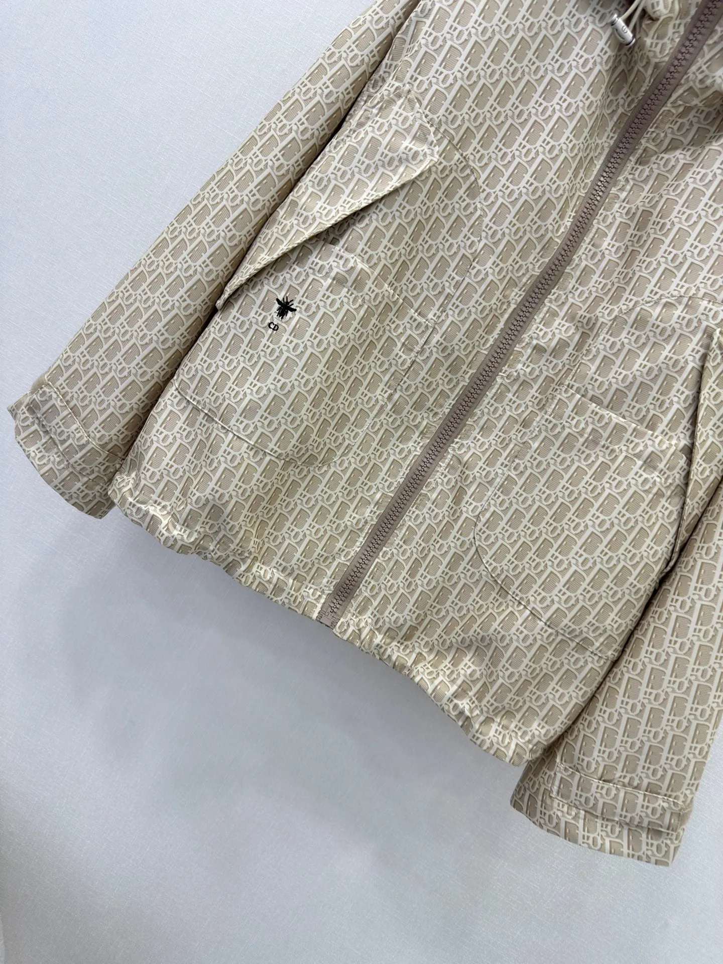 DO 25 new jacquard jacket