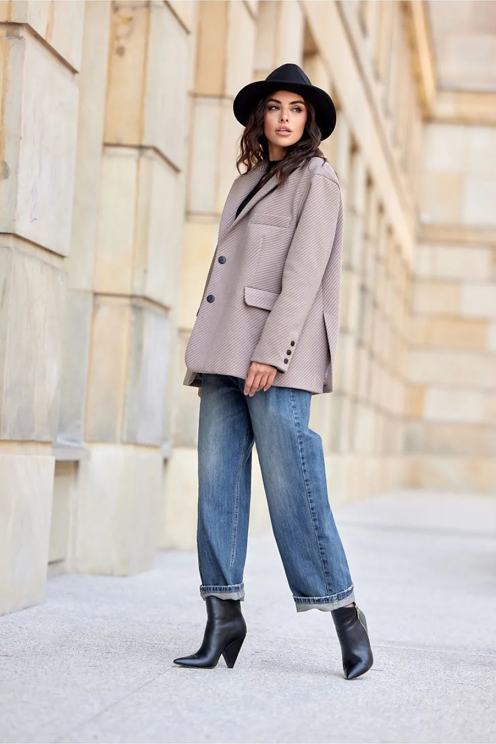 Elegant Loose Cut Blazer