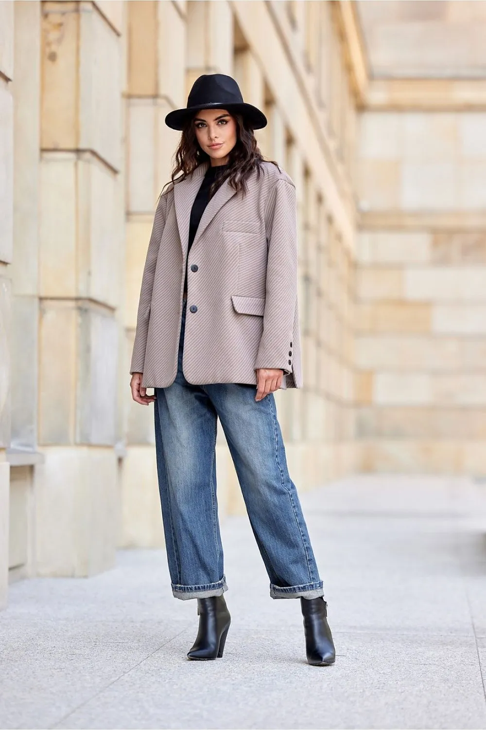 Elegant Loose Cut Blazer