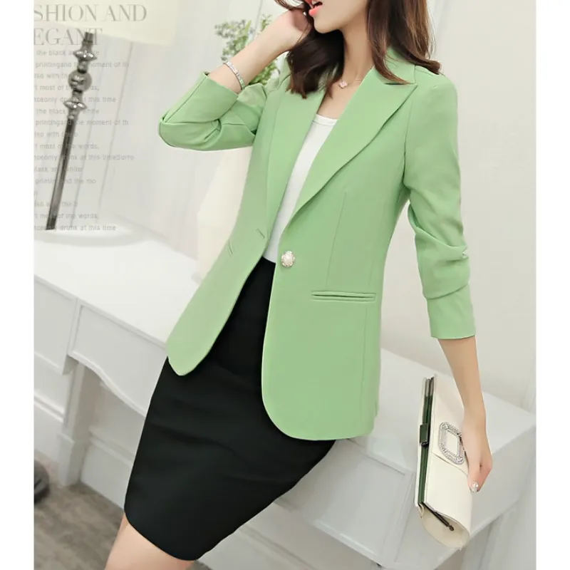 Elegant women's blazer with ankle button fastening - Ideal for layering - Trendy fashion for any season