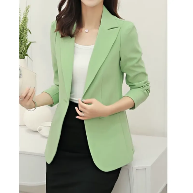 Elegant women's blazer with ankle button fastening - Ideal for layering - Trendy fashion for any season