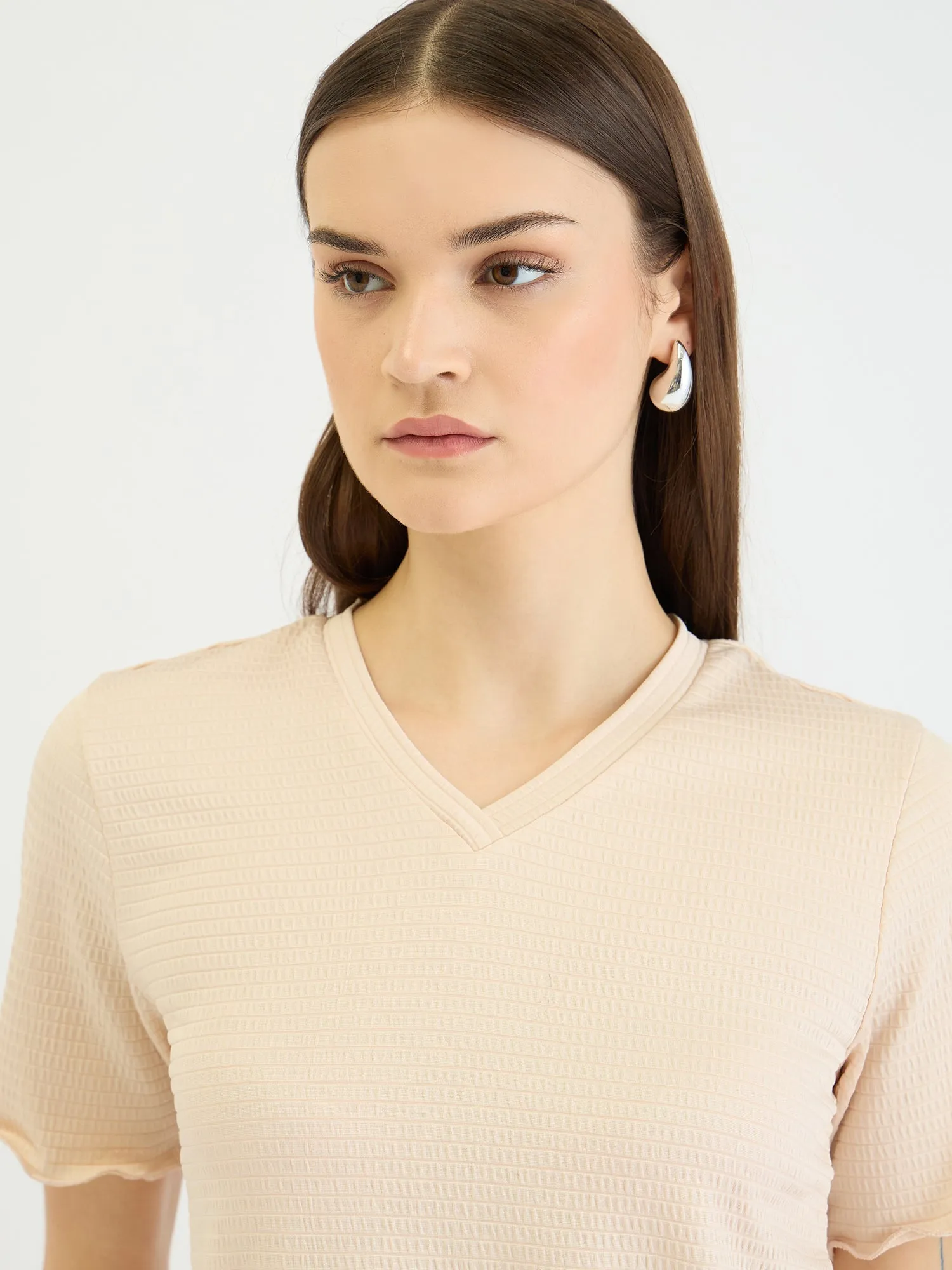 Elle Women Beige Textured Crew Neck Tshirt