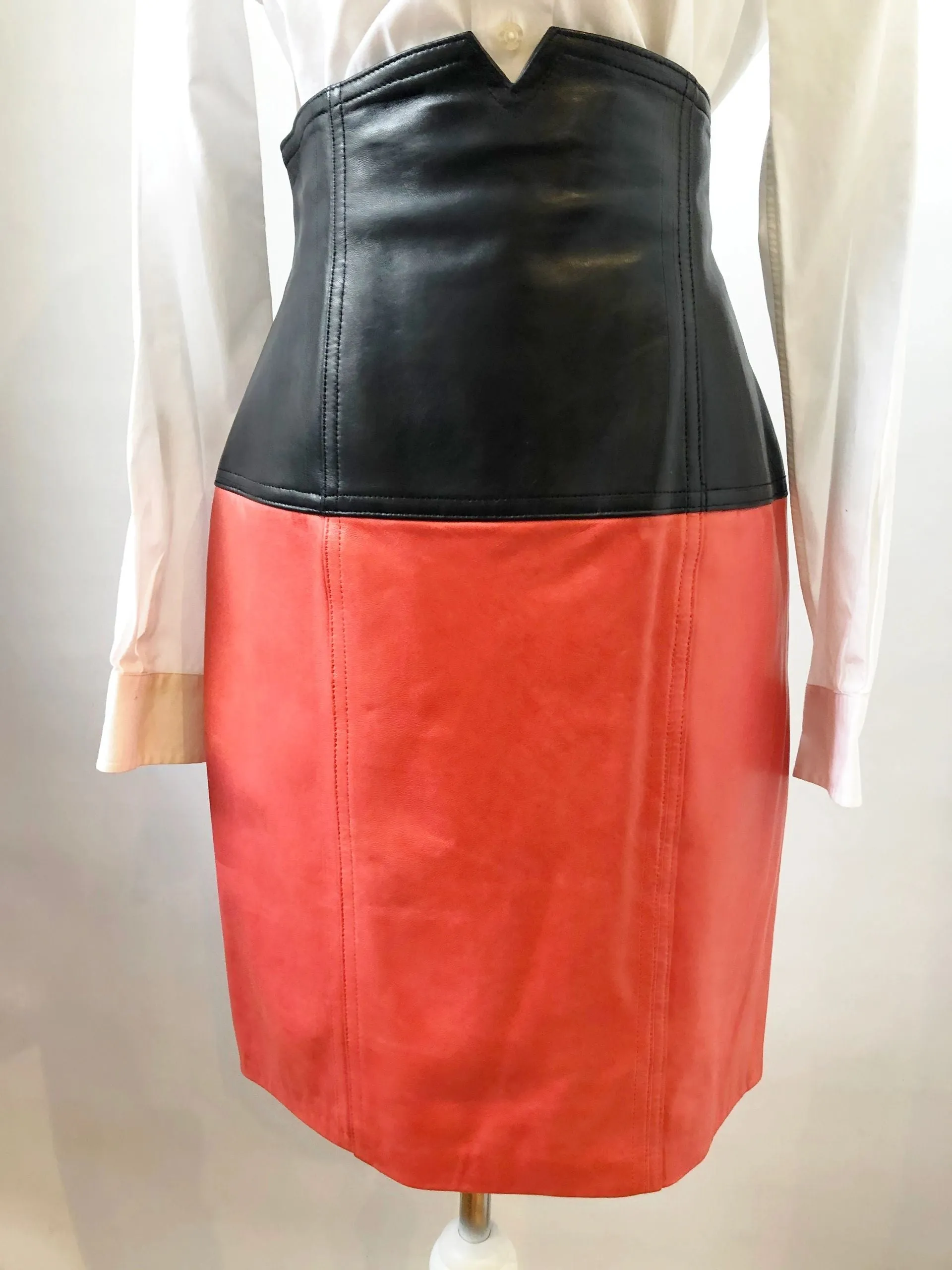 Escada Leather Skirt Size 40 De (6 Us)