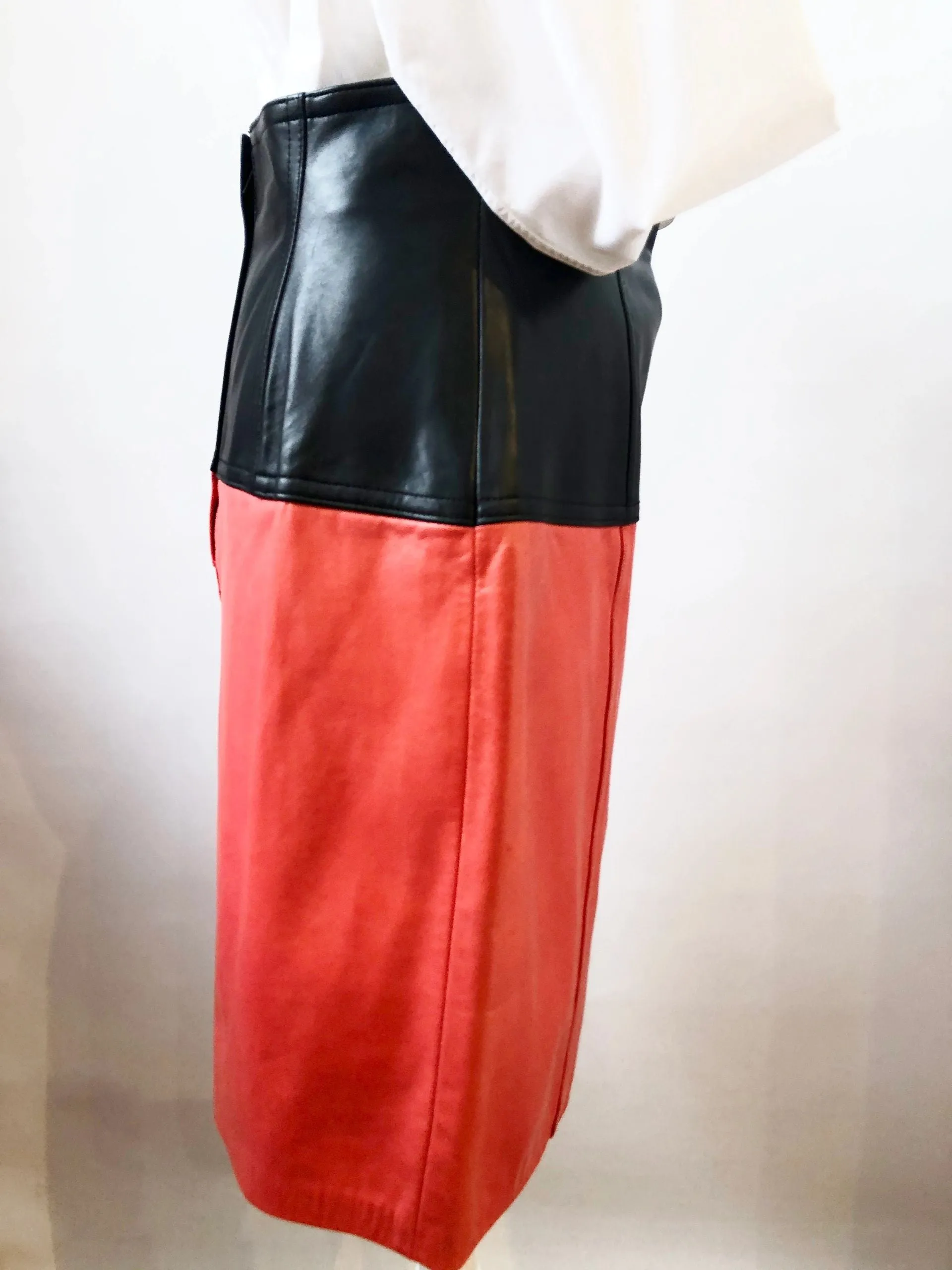 Escada Leather Skirt Size 40 De (6 Us)