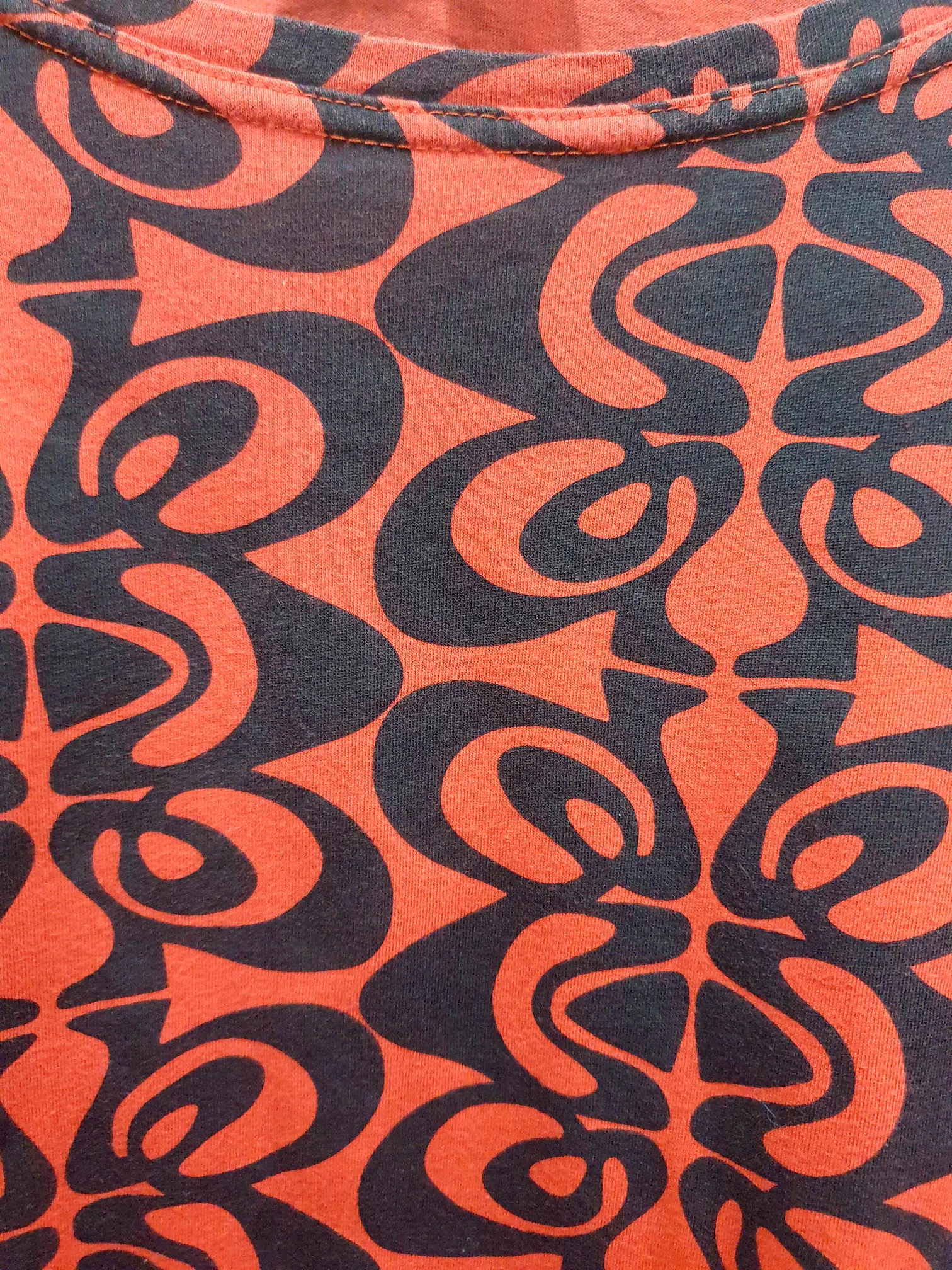 Essaye by Surface Art cotton top size 20 
