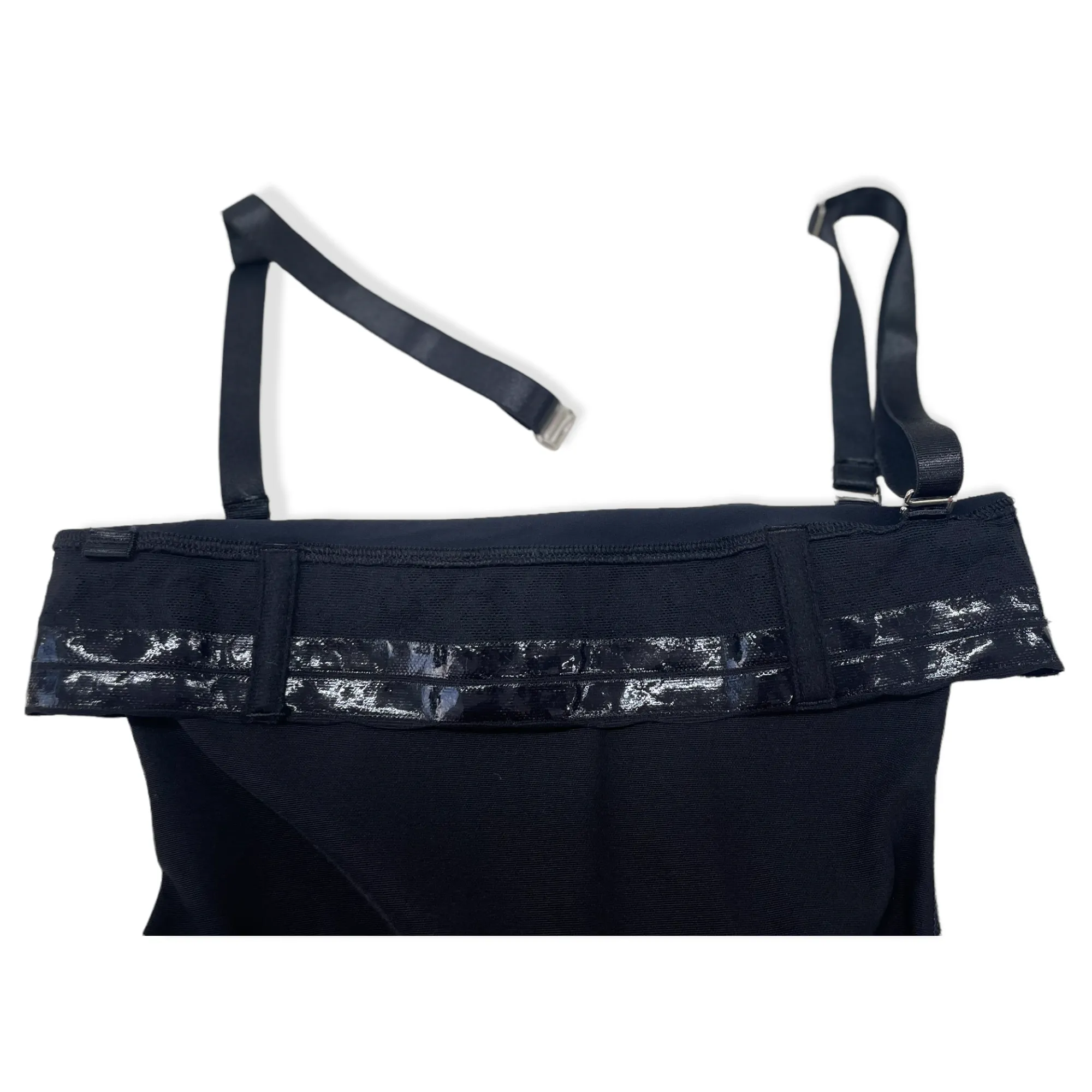 FB825 SEAMLESS STRAPLESS SHORT FAJA
