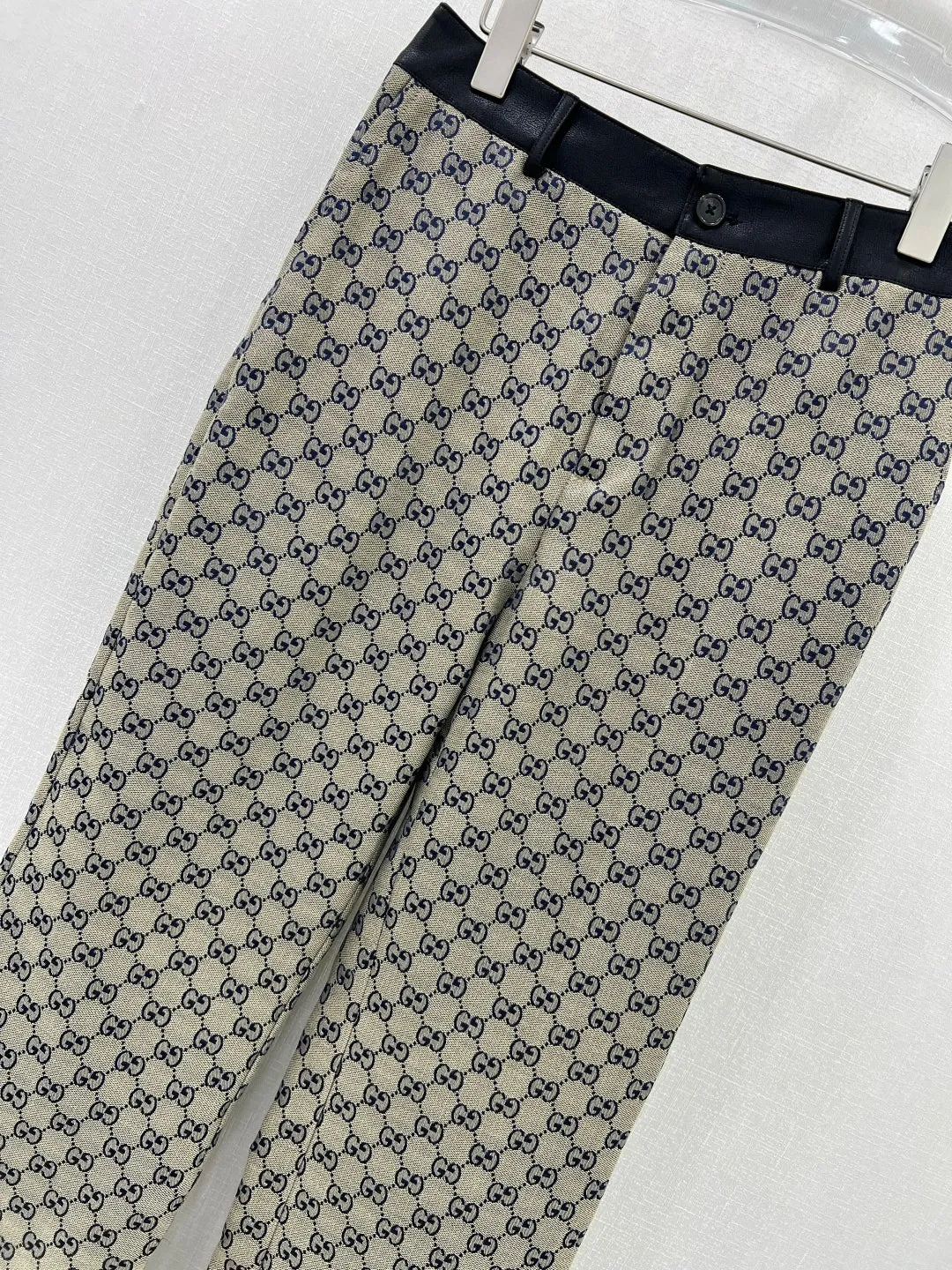 GC 25 new contrast leather pants