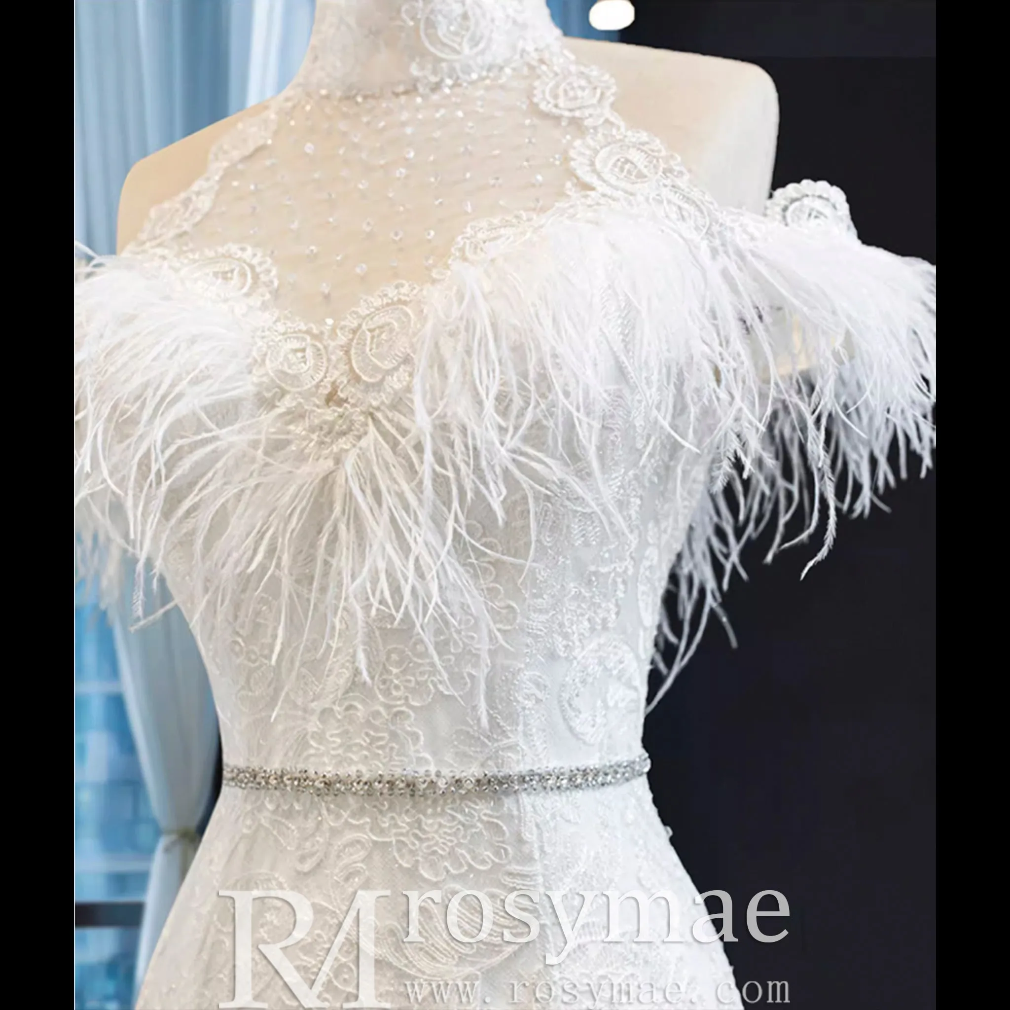 High Neck Elegant Luxury Trumpet Wedding Dress with Feather