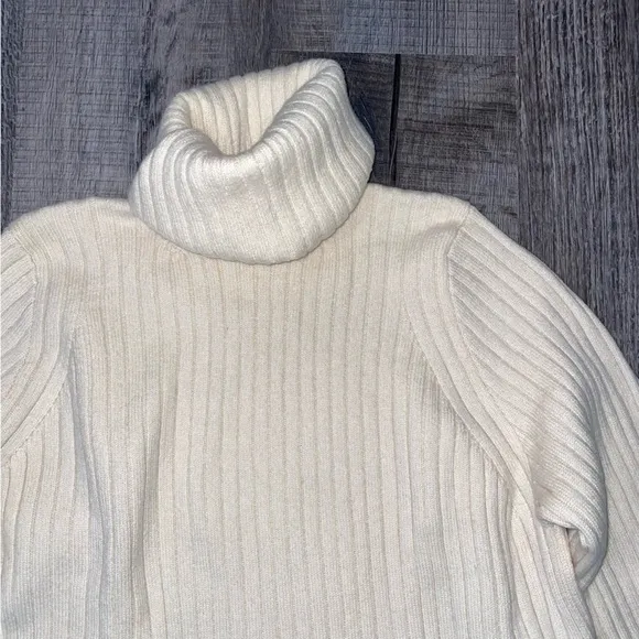 Italian Virgin Merino Wool Sweater Womens ~ Ivory Yummy