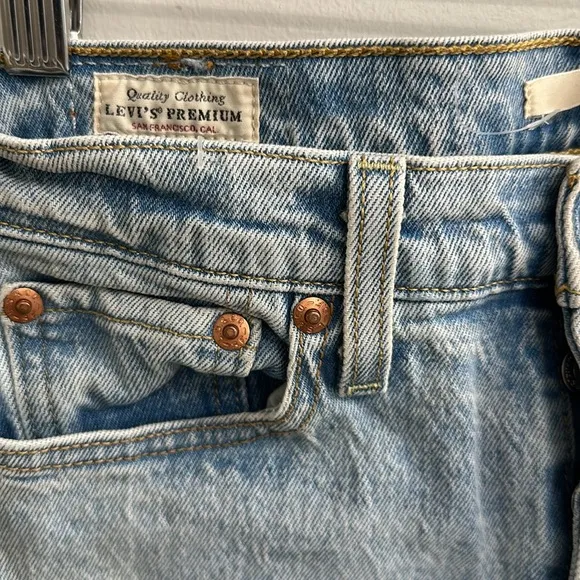 Levi’s wedgie straight high rise jean