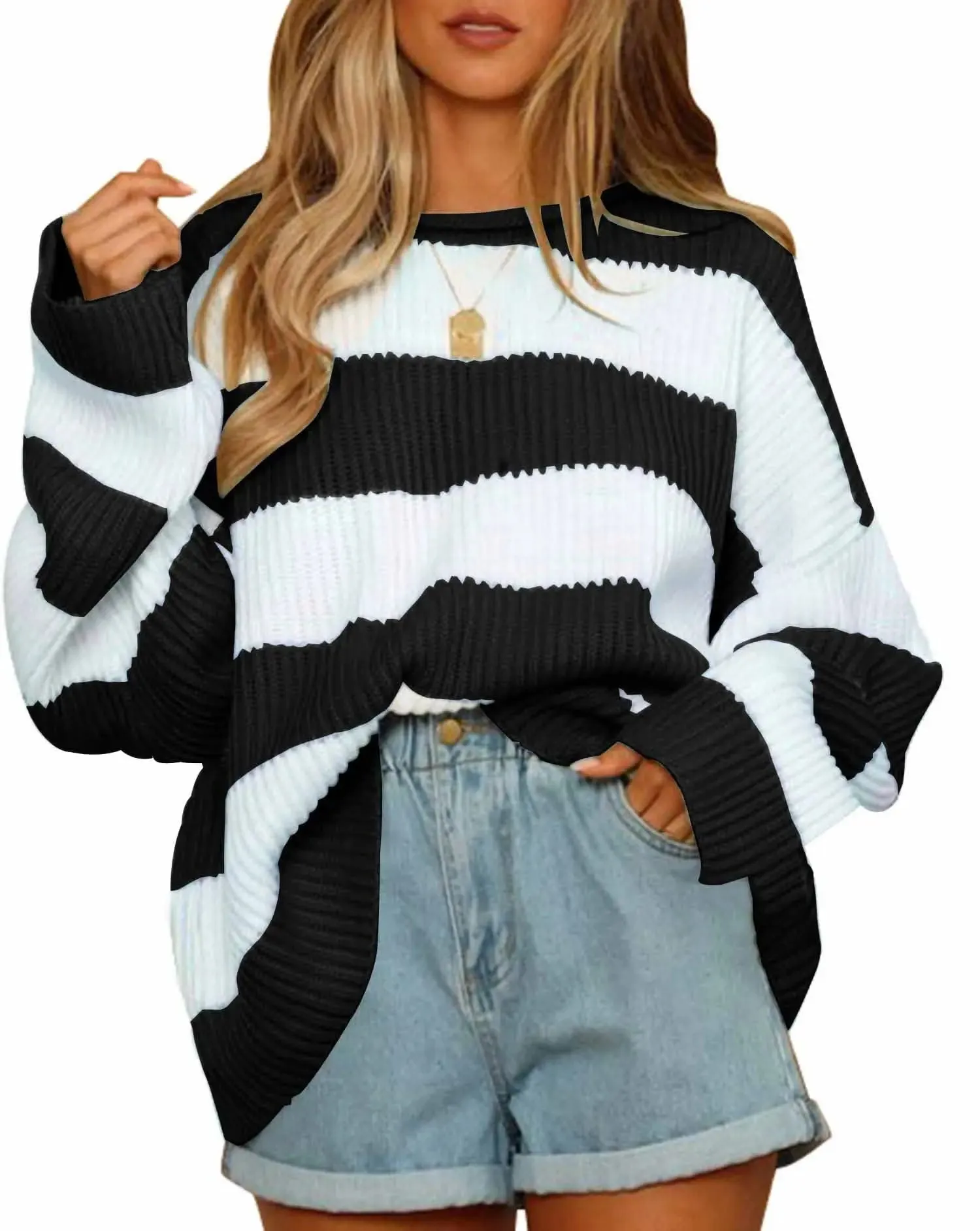 Long-sleeved striped turtleneck sweater