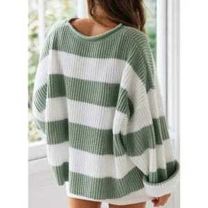 Long-sleeved striped turtleneck sweater