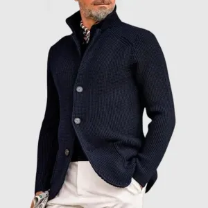 Men's elegant cardigan with button closure
