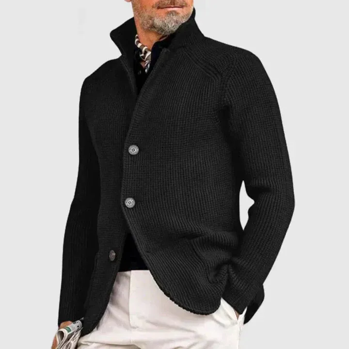 Men's elegant cardigan with button closure