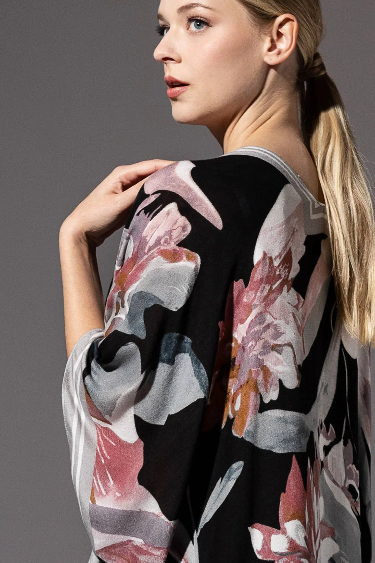 Moonbay Kimono