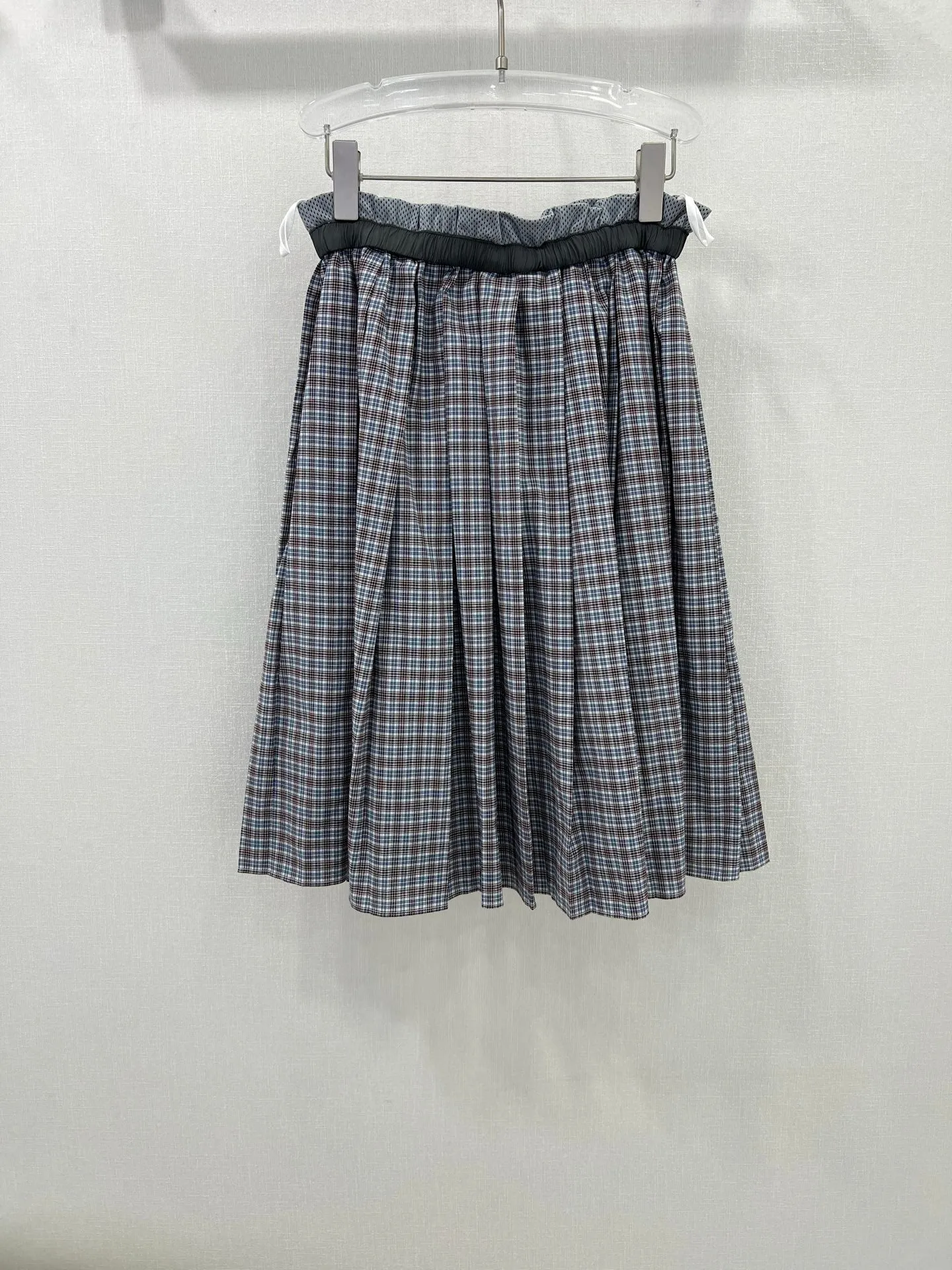 MU 25 new skirts