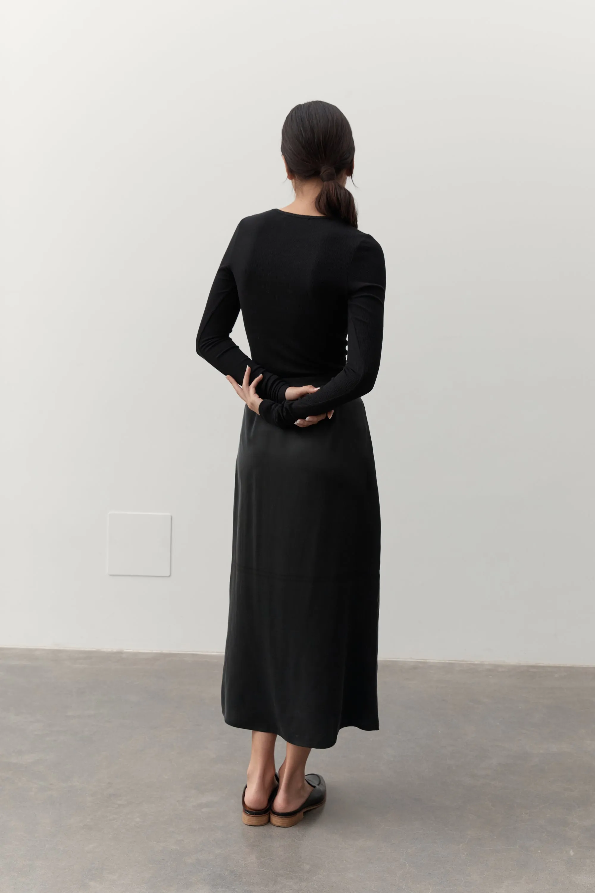 NAOMI SILK SLIP SKIRT - BLACK