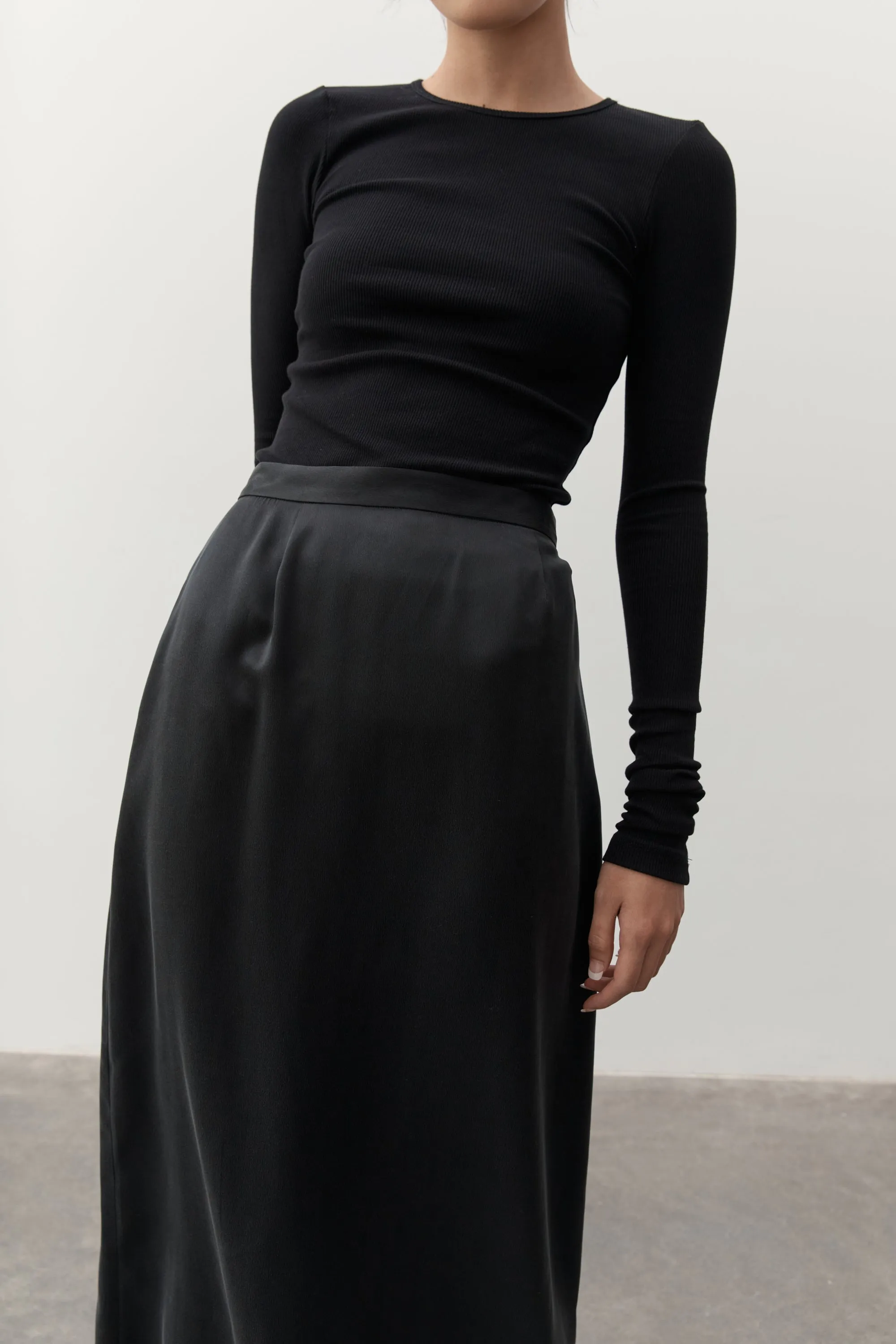 NAOMI SILK SLIP SKIRT - BLACK