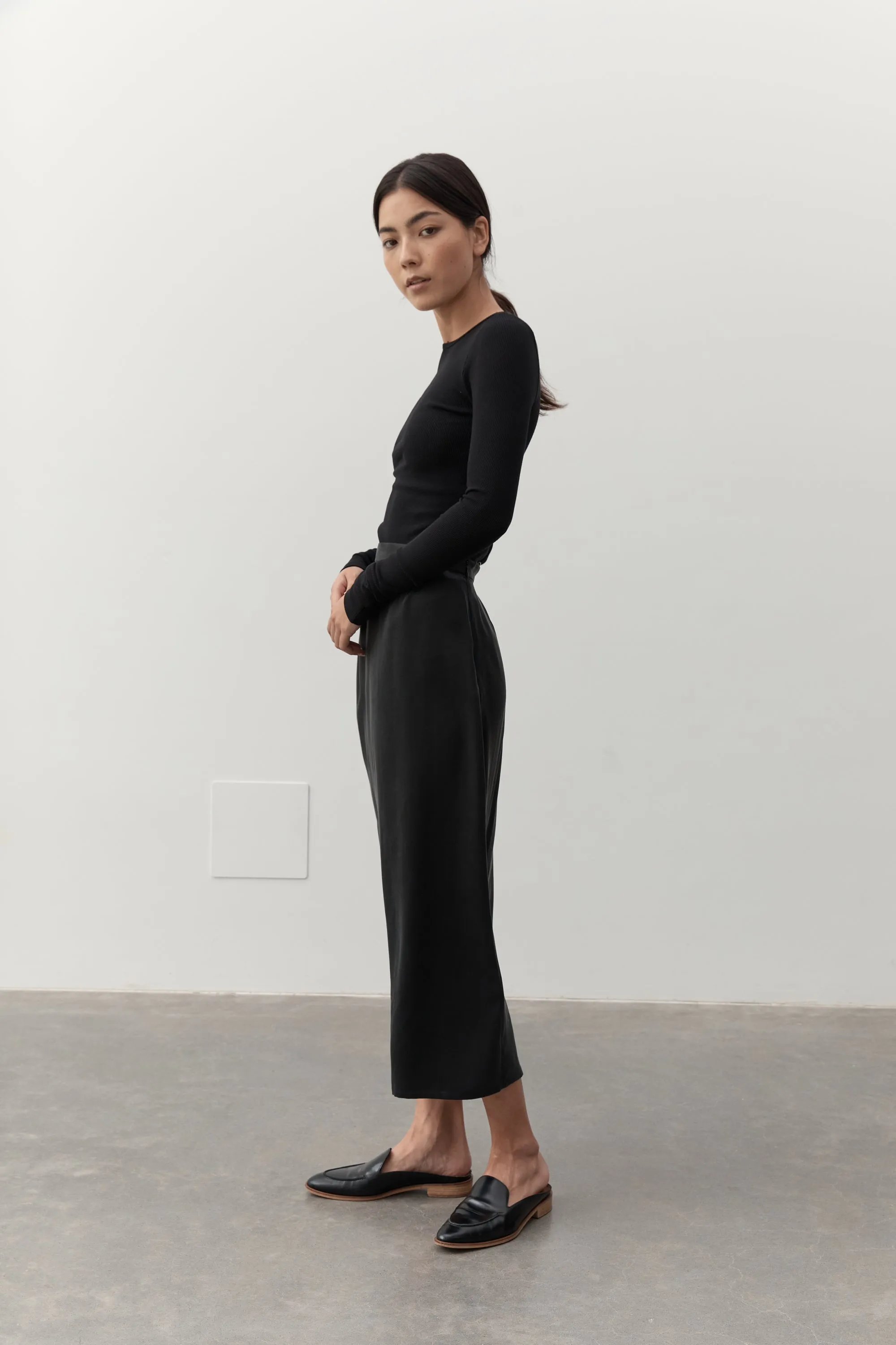 NAOMI SILK SLIP SKIRT - BLACK
