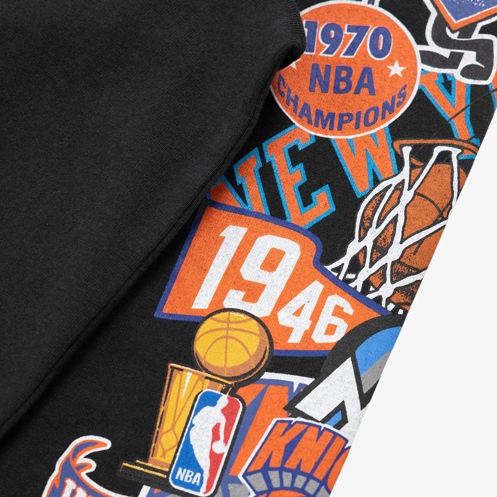 New York Knicks Overlap Long Sleeve Tee - Faded Black