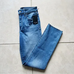 NWT Joe’s Jeans High Rise Straight Ankle Medium Wash Raw Hem Jeans - Size 24