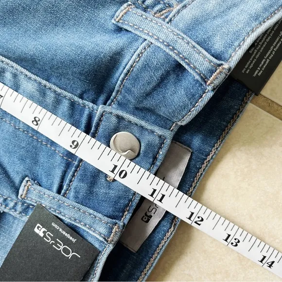 NWT Joe’s Jeans High Rise Straight Ankle Medium Wash Raw Hem Jeans - Size 24
