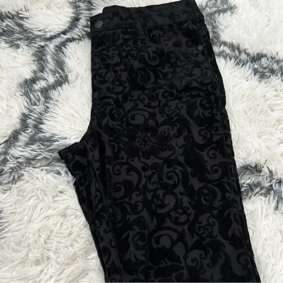 NYDJ Samantha Black Medallion Velvet Embroidered Jeans