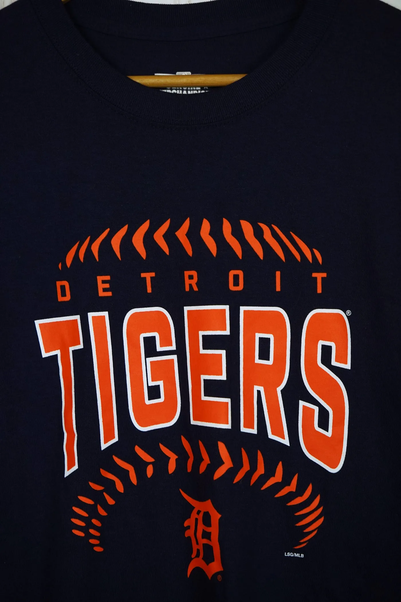 Preloved Sports - Tigers Tee - Large