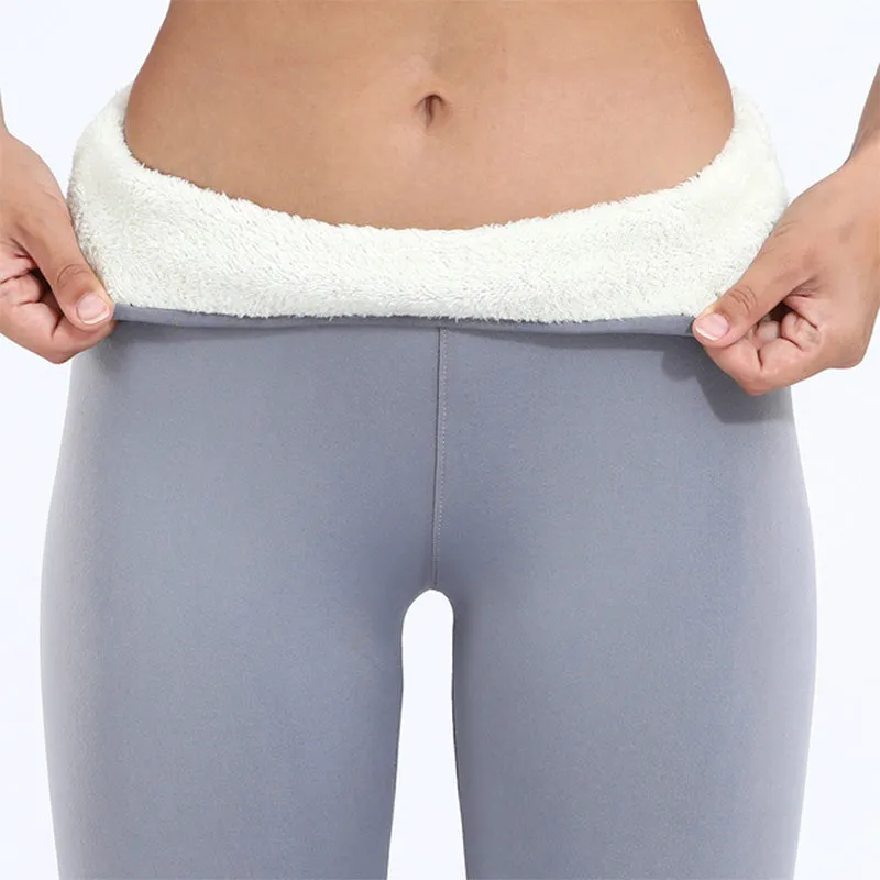 Rillie - High-waisted comfort leggings in thick velvet