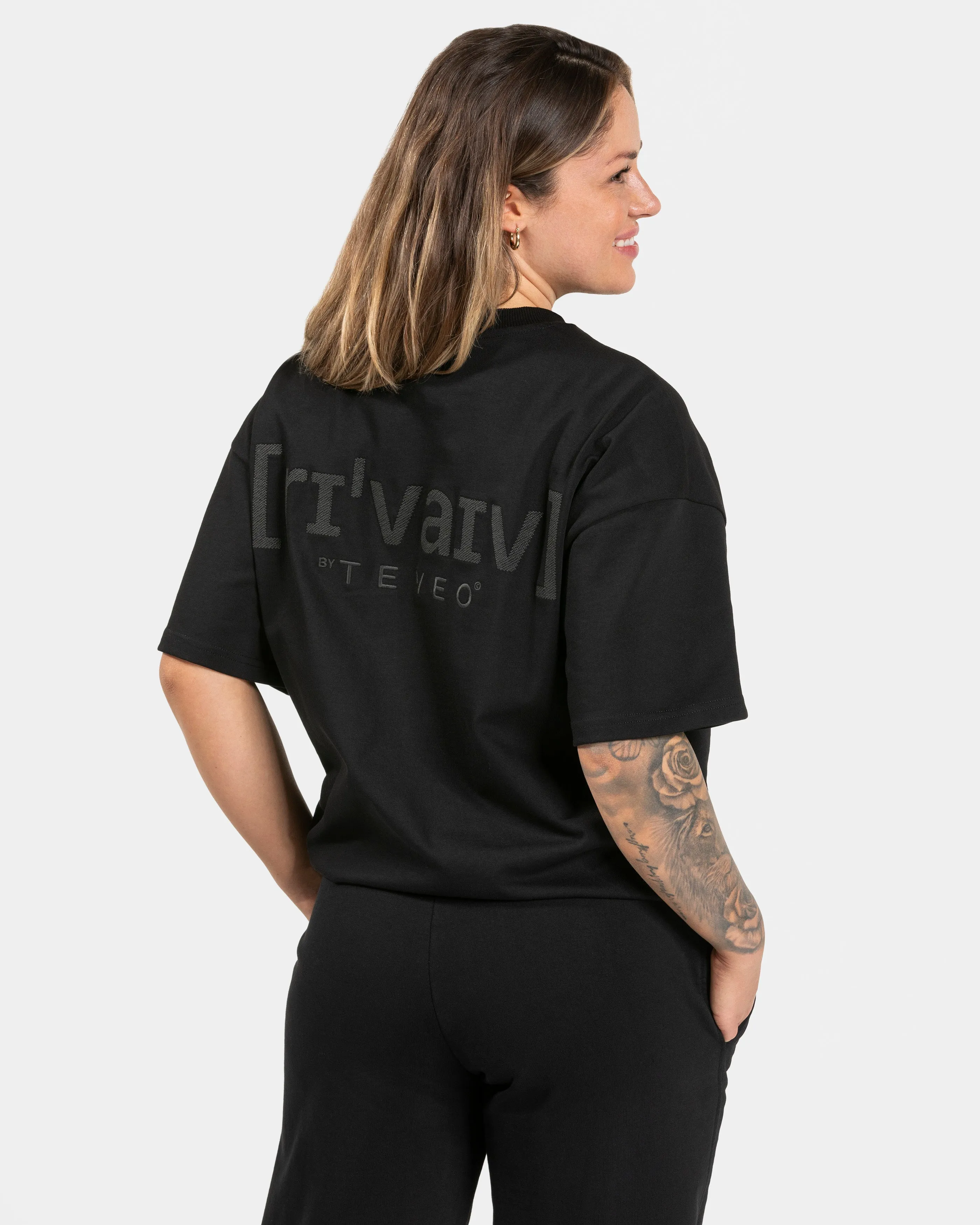 RI’VAIV Oversized T-Shirt Women "Schwarz"