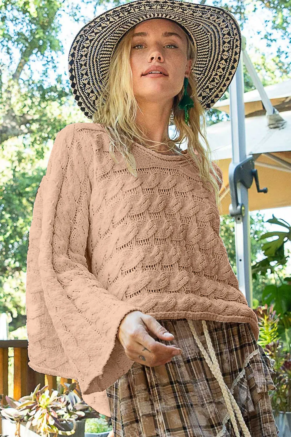 ROUND NECK CABLE KNIT CROPPED SWEATER (Gold)