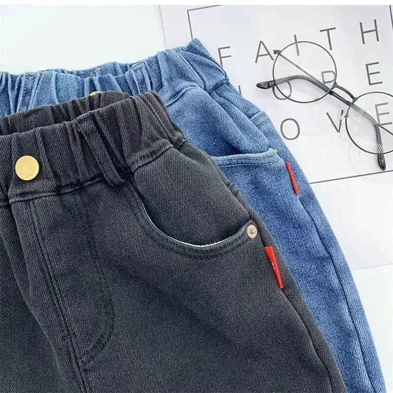 Simple Jeans