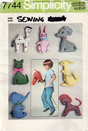 Simplicity 7744 Retro Stuffed Animal Toys & Hobby Horse 1970s Vintage Sewing Pattern