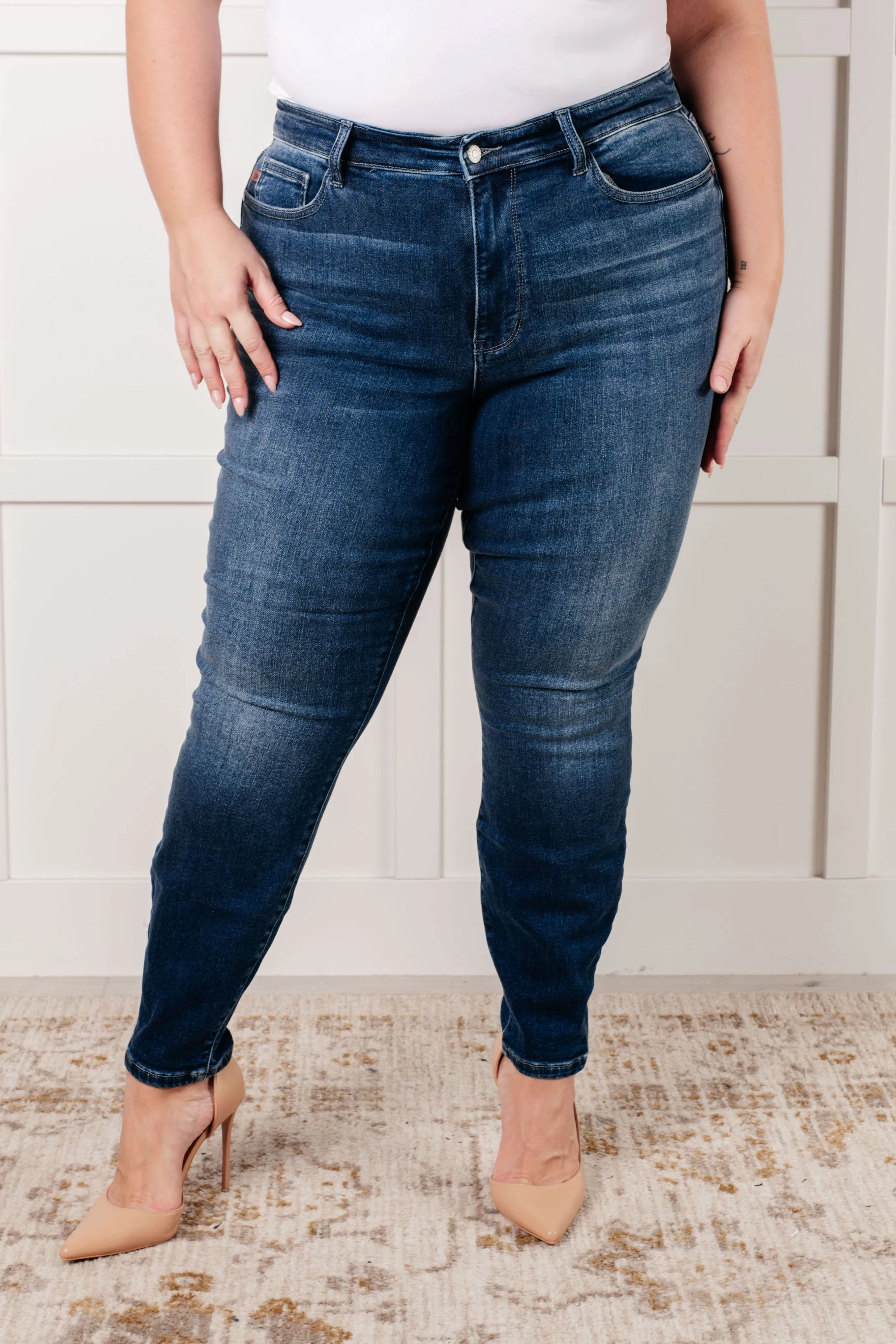 Skylar Judy Blue Mid Rise Thermal Vintage Skinny Jean