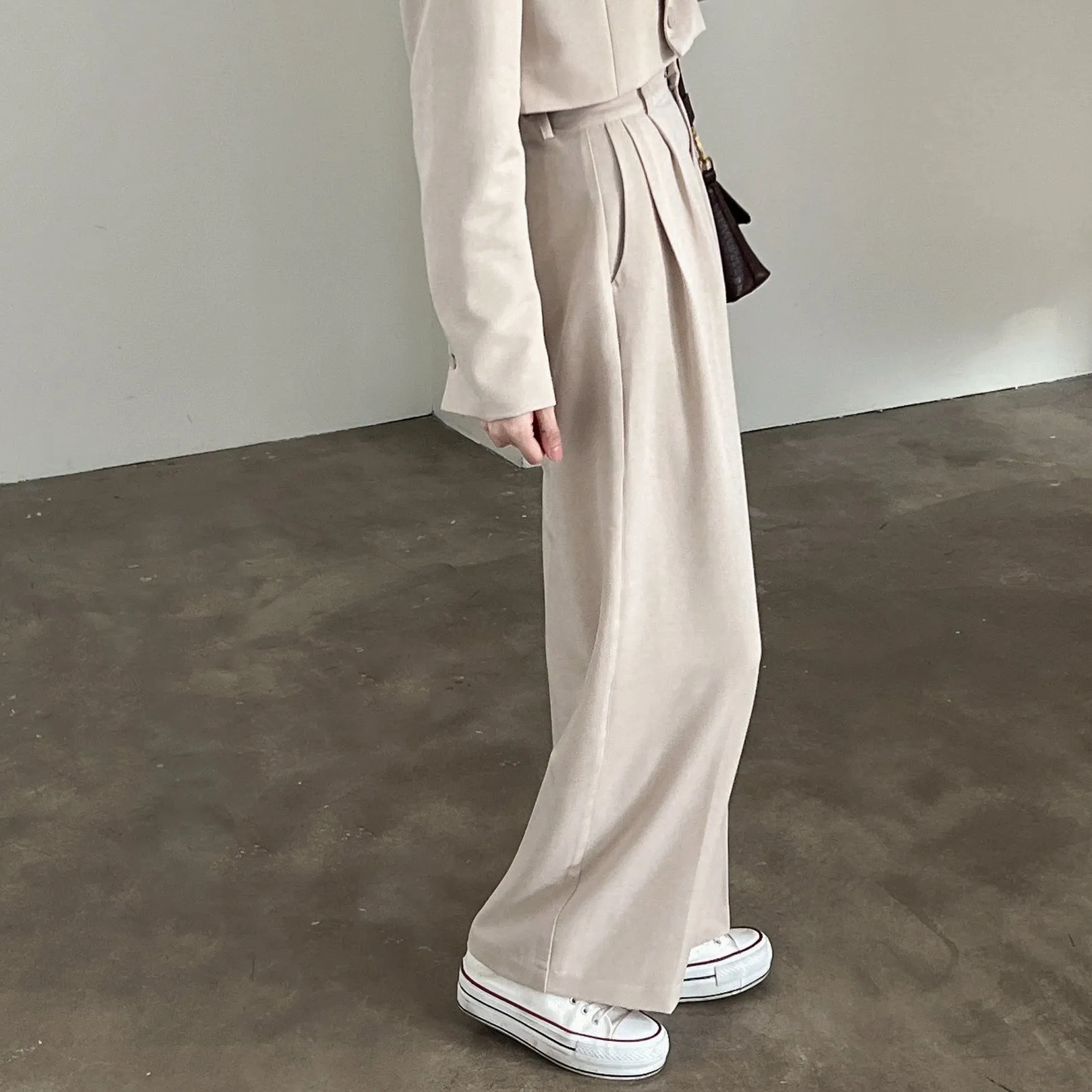 Solid Boxy Fit Notched Lapel cropped Blazer & trousers set