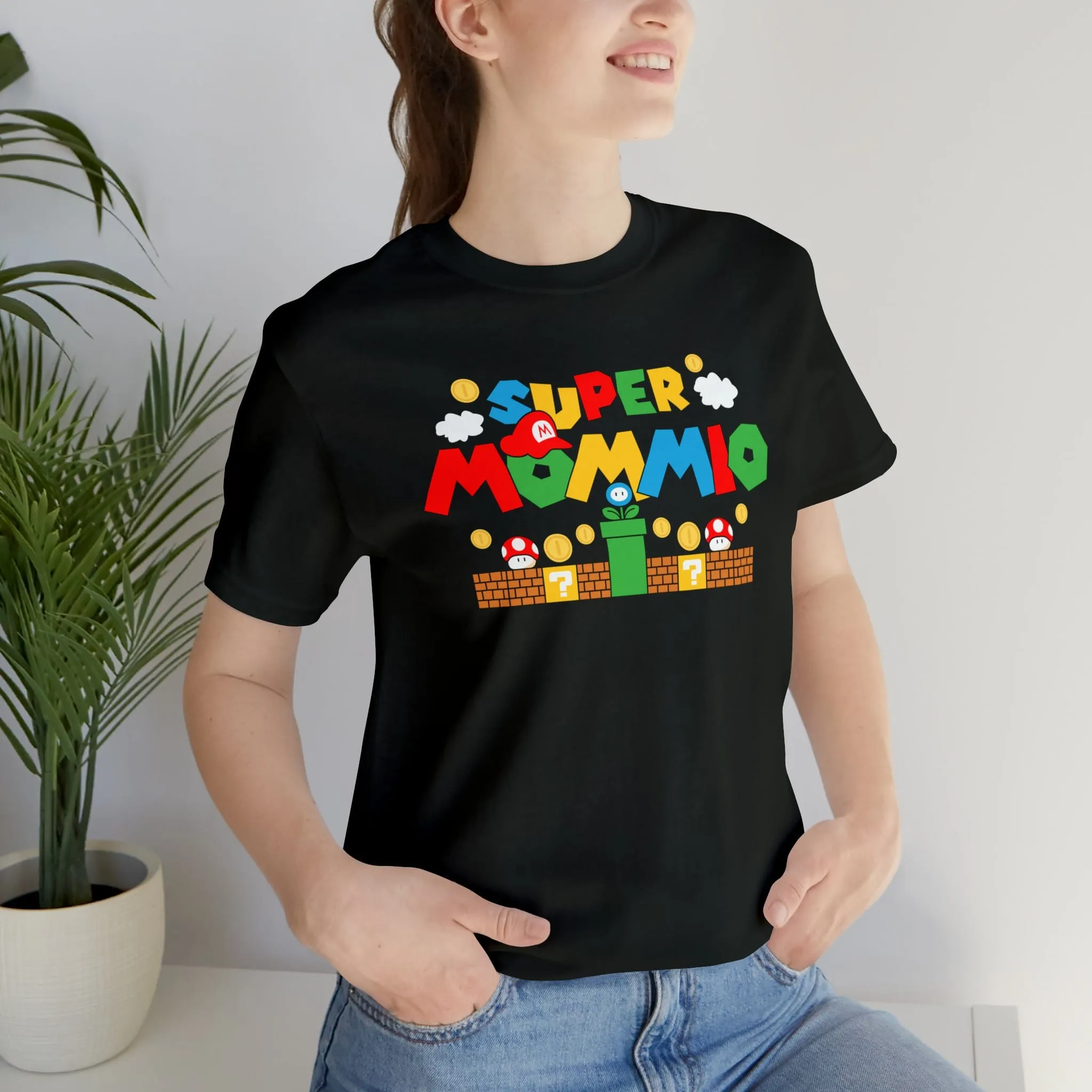 Super Mommio Deluxe Unisex Tee