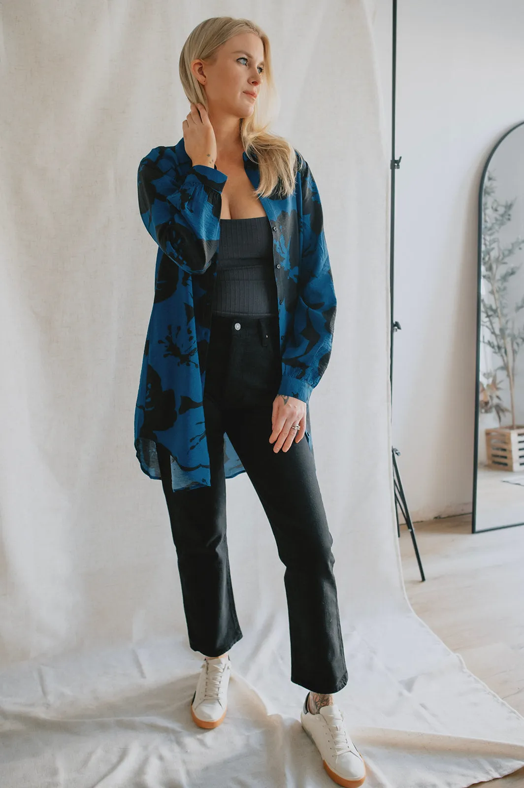 The 501 Original Cropped Jeans by Levi's - Black