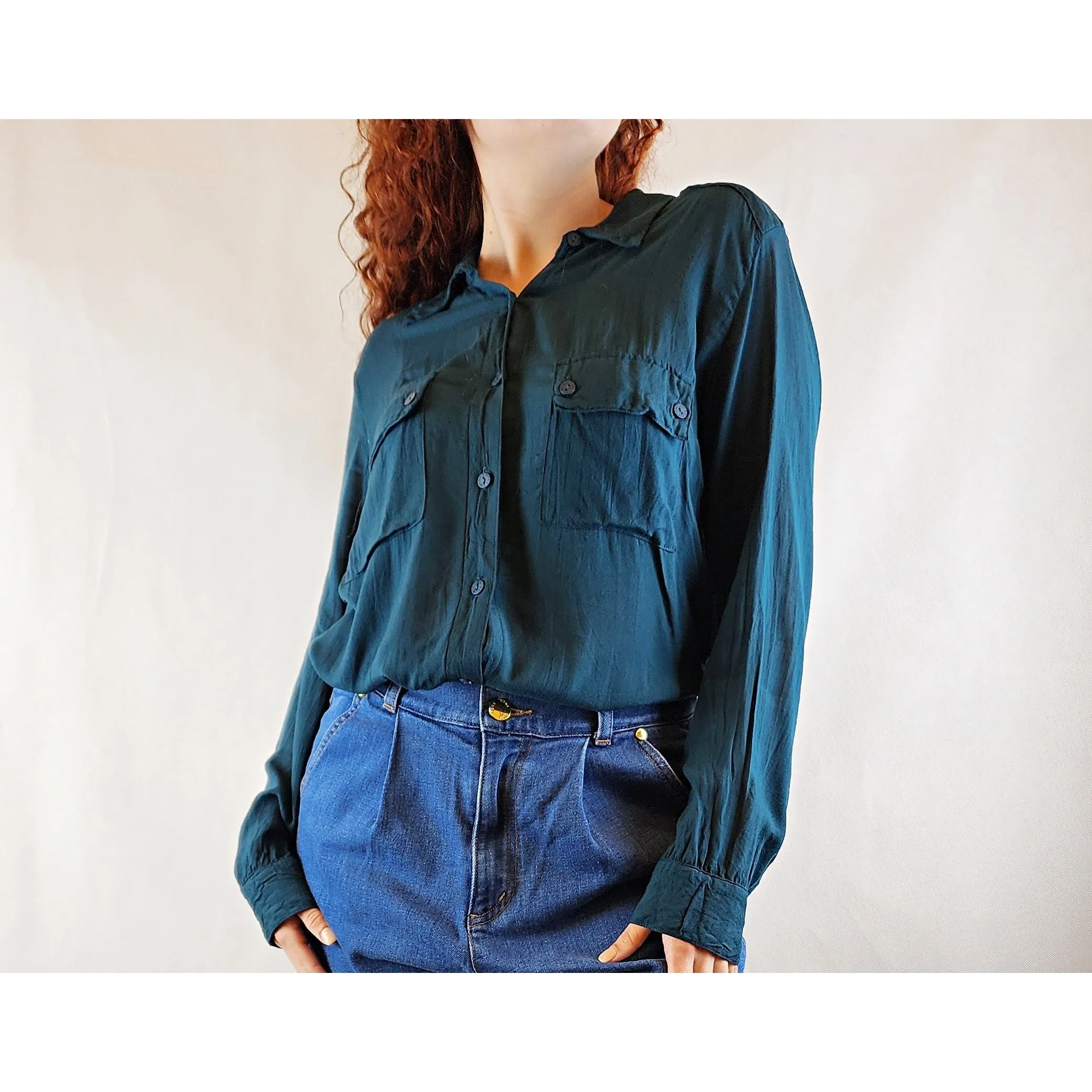 Totem forest green shirt with front pockets size 10