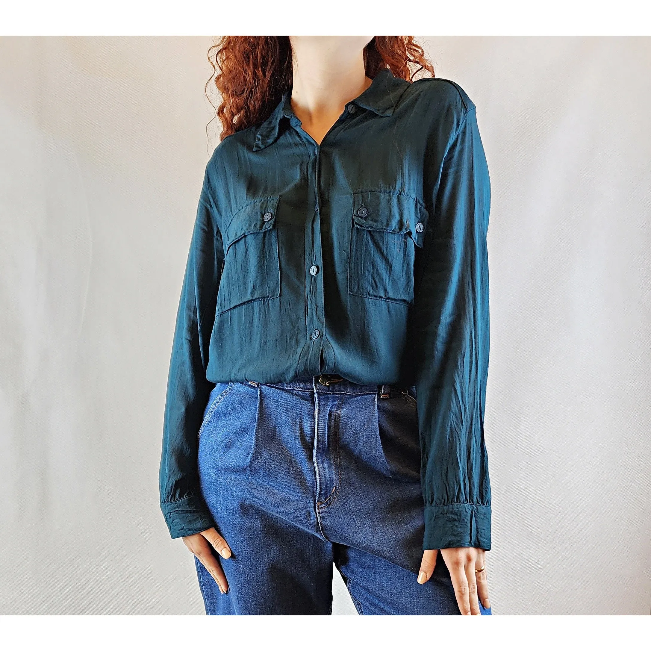Totem forest green shirt with front pockets size 10